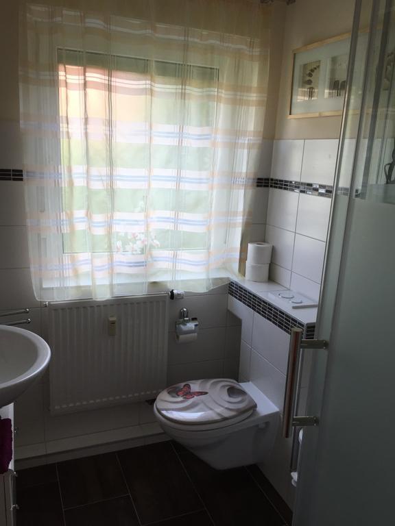 Apartment Nuernberg City-Center Room photo