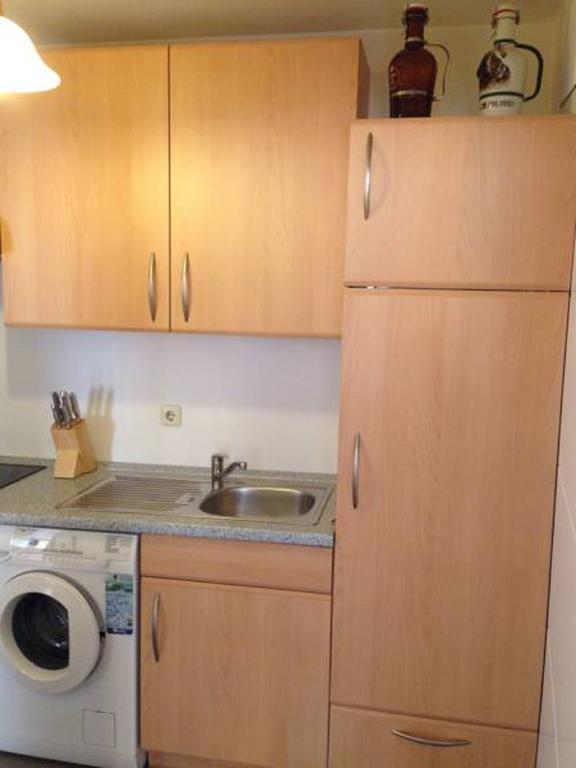 Apartment Nuernberg City-Center Room photo